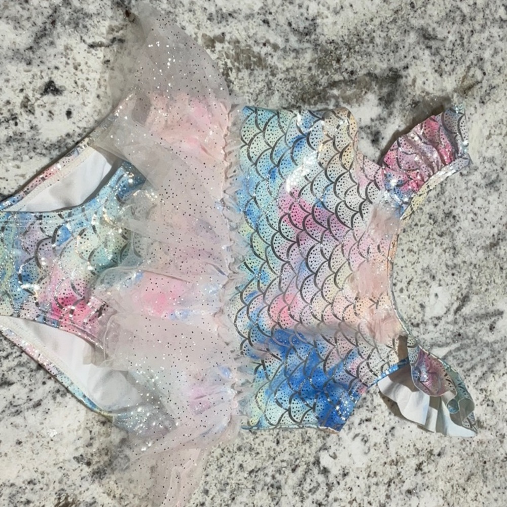 Wetsuit little girls bathing suit 24 mo